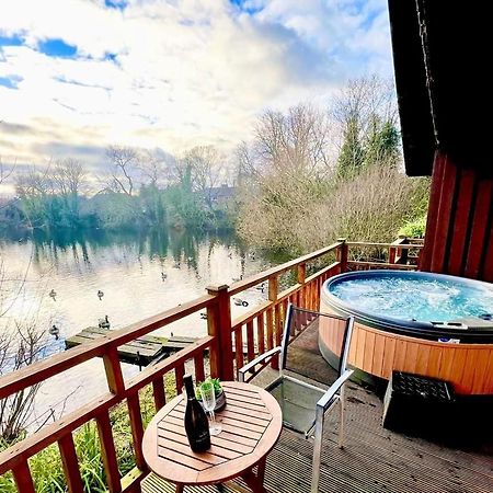 Holly Lodge 12 Hot Tub York Eksteriør bilde