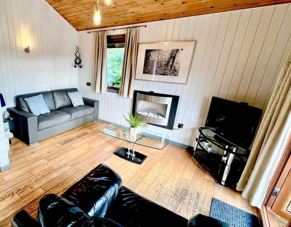 Holly Lodge 12 Hot Tub York Eksteriør bilde